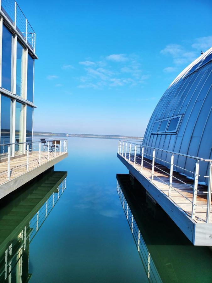Schwimmende Ferienwohnung Sundowner Elsterheide エクステリア 写真