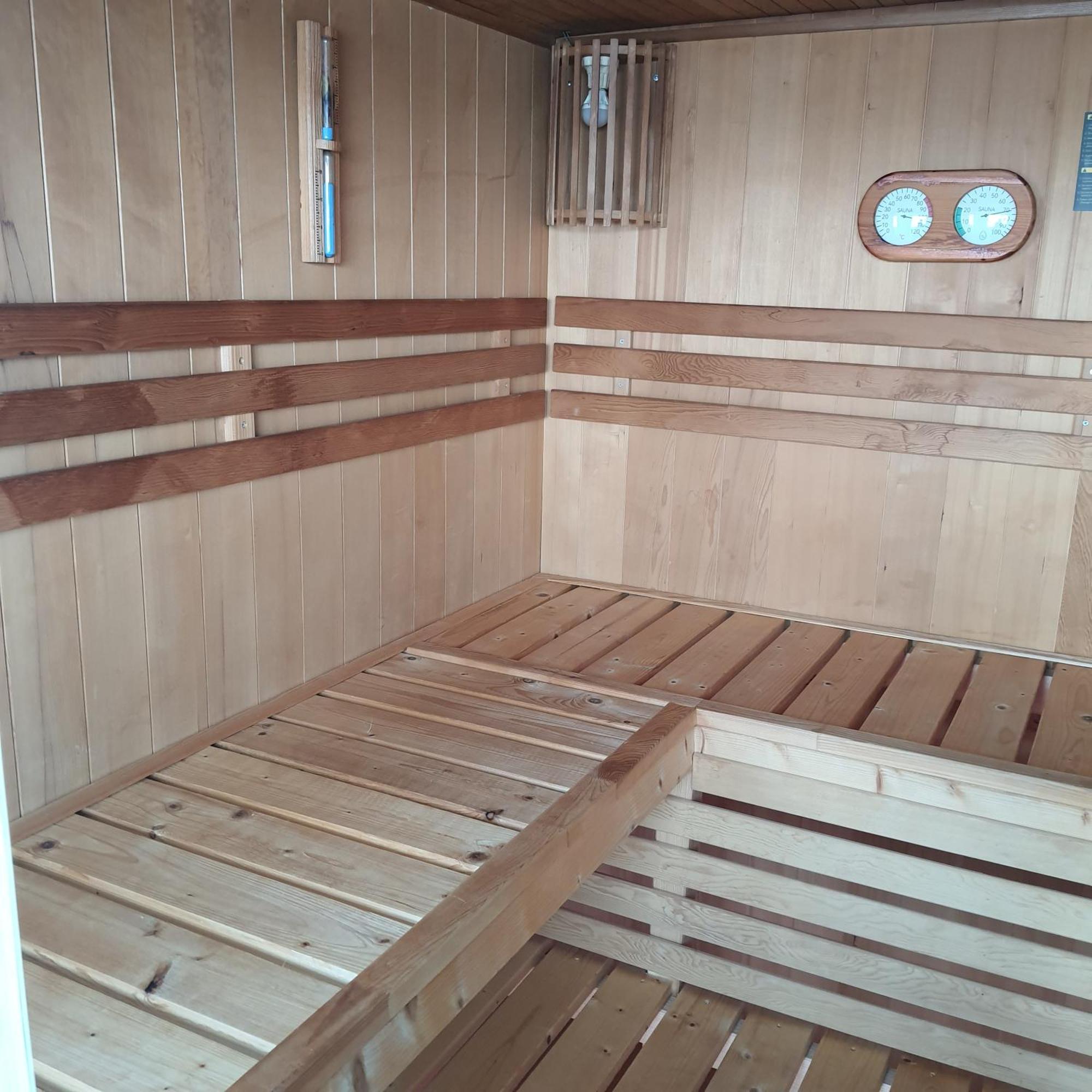 Schwimmende Ferienwohnung Sundowner Elsterheide エクステリア 写真